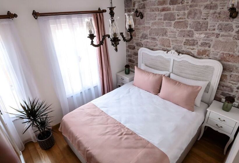 ホテル Ali Baris Pansiyon Cunda