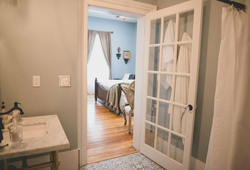 צימר Boonville Luxury Lodging