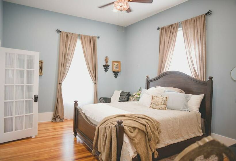 צימר Boonville Luxury Lodging