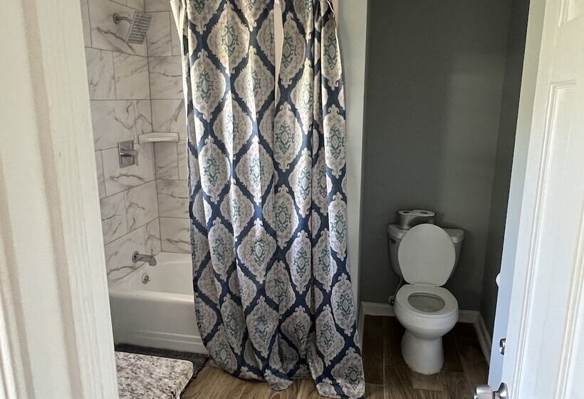 ベッドアンドブレックファースト Urban Lake House