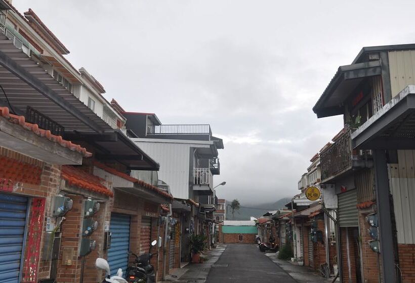 تختخواب و صبحانه Yingxia Kening