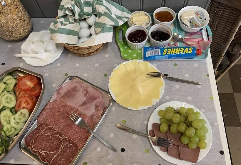 Blackstad Vandrarhem Hostal B&b