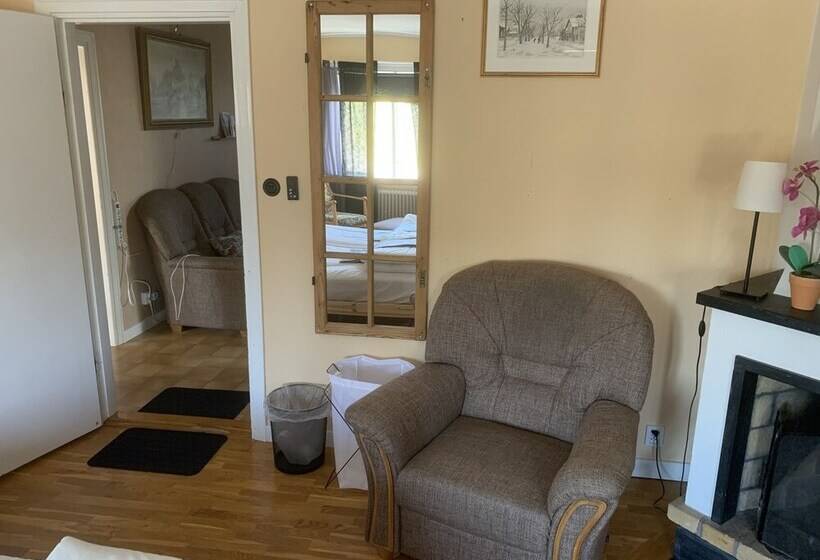 Blackstad Vandrarhem Hostal B&b