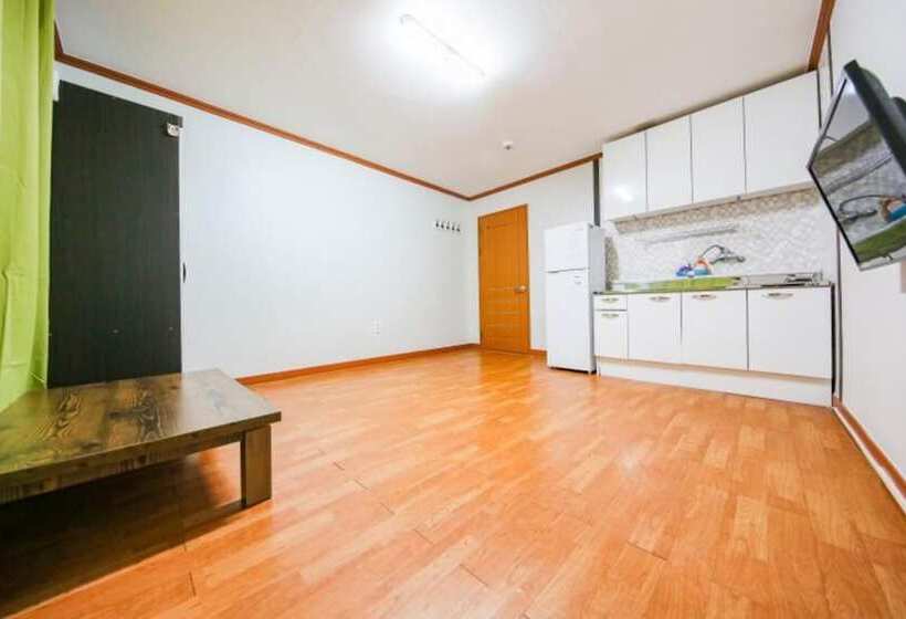 Boryeong Badapunggyeong Pension