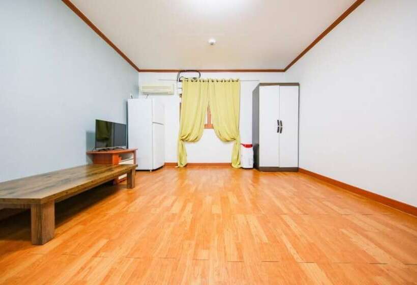 Boryeong Badapunggyeong Pension