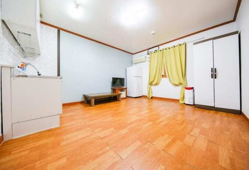 Boryeong Badapunggyeong Pension