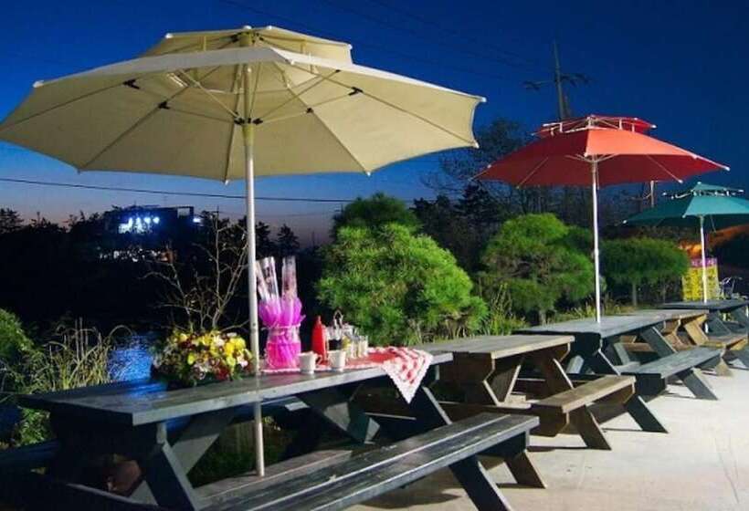 Buan Badatgaui Chueok Pension