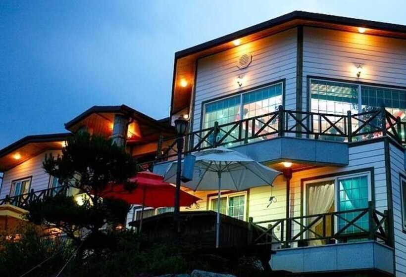 Buan Badatgaui Chueok Pension