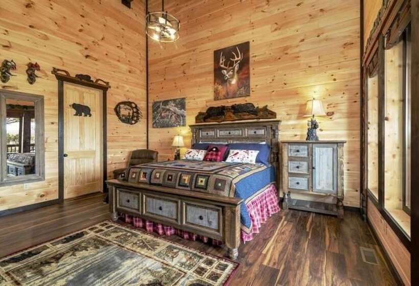 Cabin Fever   2 Bedrooms, 2 Baths, Sleeps 8 2 Cabin By Redawning
