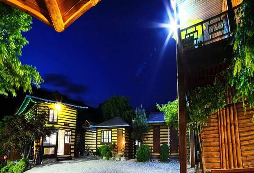 Cheongsong Hwangto Bungalow Pension