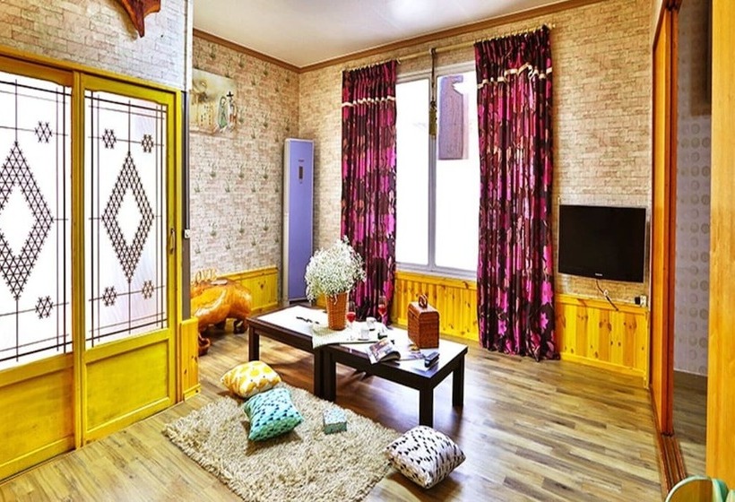 Cheongsong Hwangto Bungalow Pension