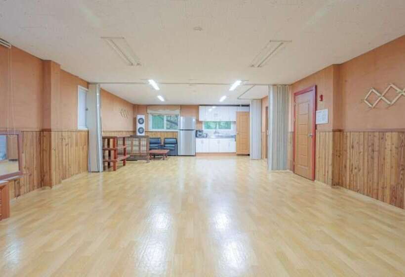 Chuncheon Byeolnim Dalnim Pension