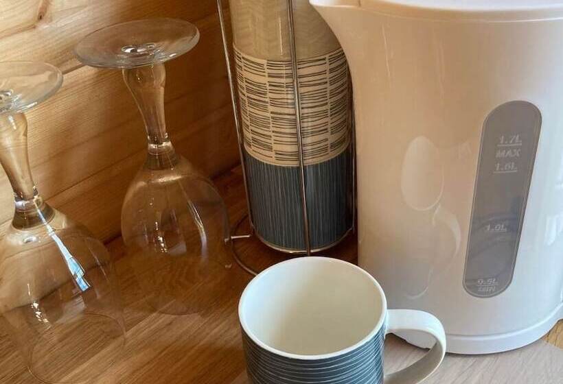 Cosy Pod Cabin Near Beautiful Landscape In Omagh