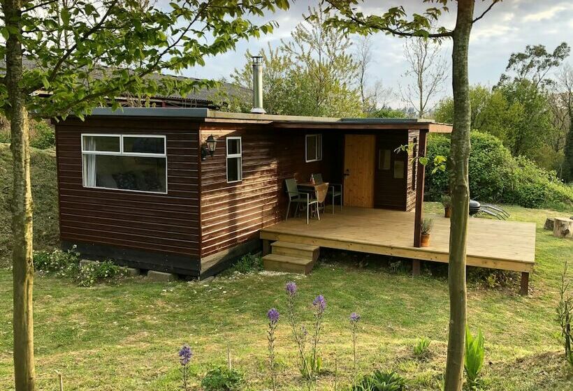 Cozy And Peaceful Cabin 15 Mins From Lyme Regis