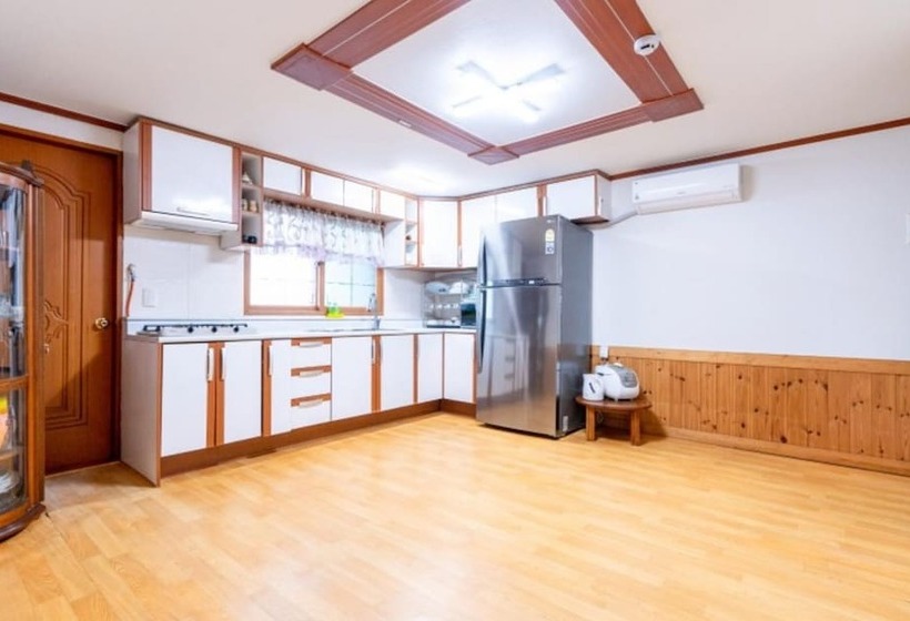 Daebudo Bada Solhyangi Pension