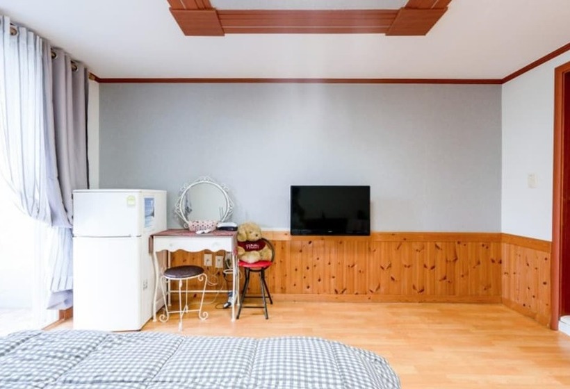 Daebudo Bada Solhyangi Pension