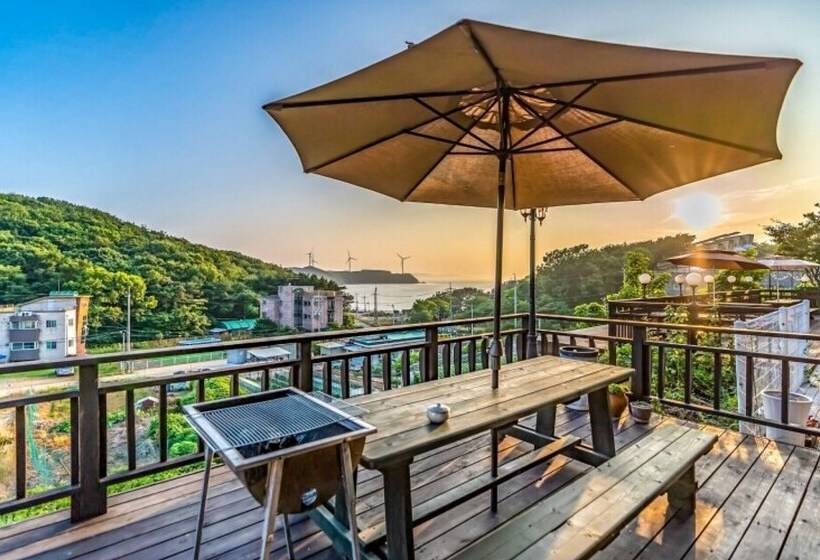 Daebudo Grand Blue Pension