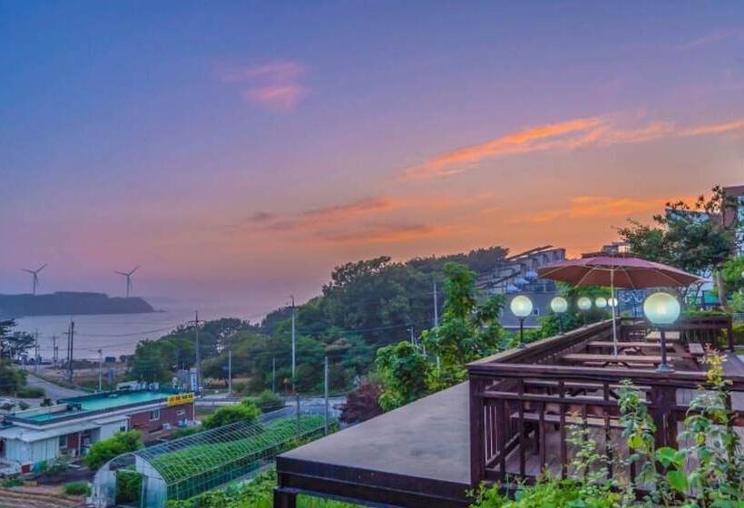 Daebudo Grand Blue Pension