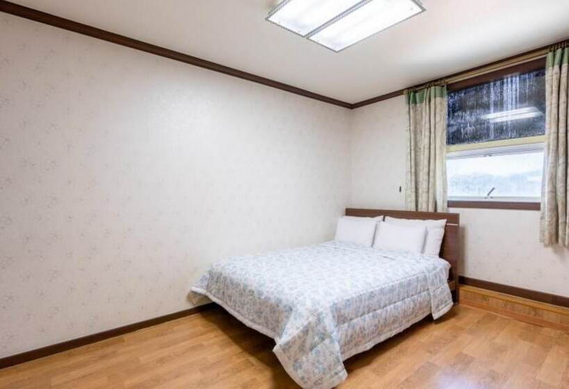 Daebudo Haesong Pension