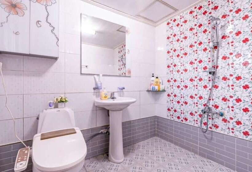 Daebudo Hyangginaneun Pension