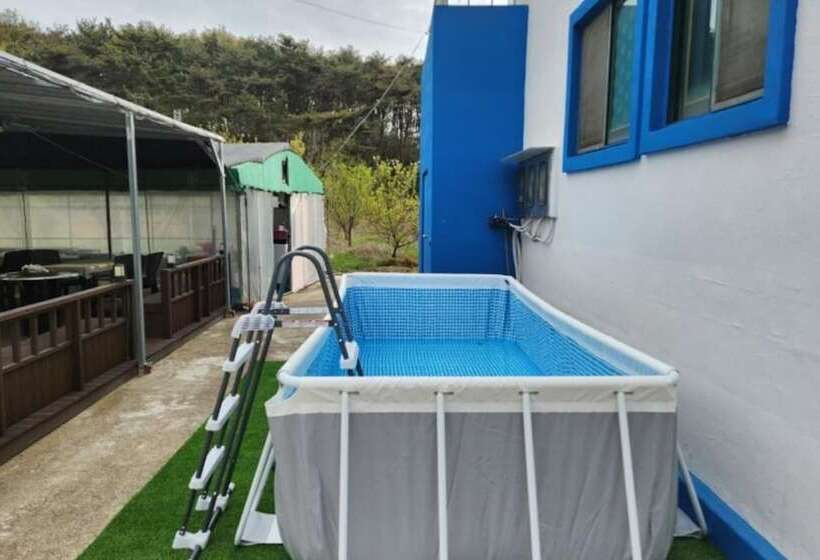 Daebudo Seonamujip Pension