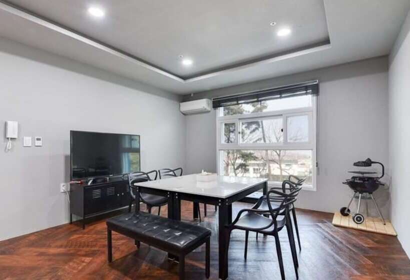 Daebudo Tourist Pension