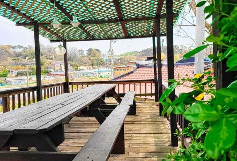 Daebudo Wanggeon Village Pension