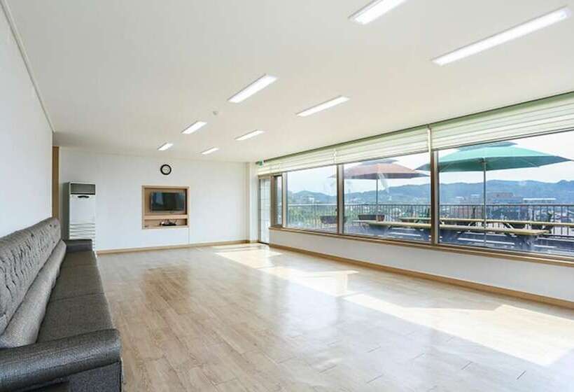 Daebudo Wooseong Resort Pension