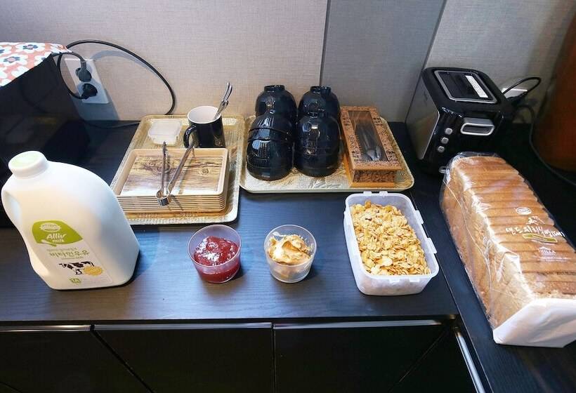 Daejeon Sintanjin Naru Motel