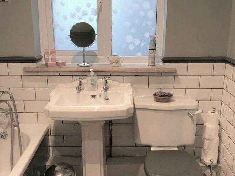 Delightful Period Cottage In The Heart Of Brixham