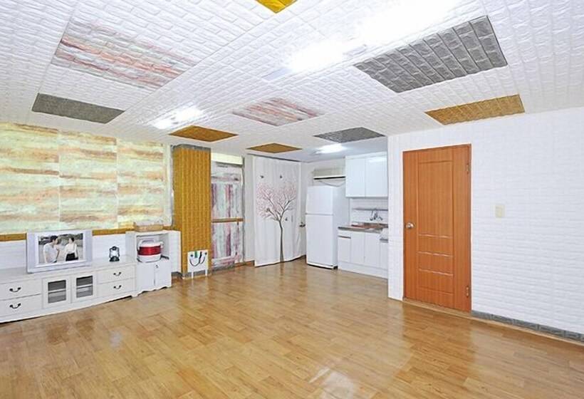 Gangchon Pine Hill Pension