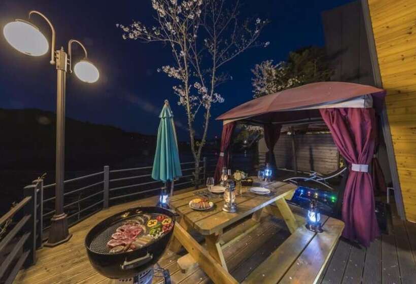 Gangneung Solbit Pension