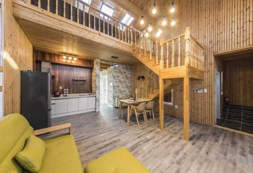 Gangneung Solbit Pension