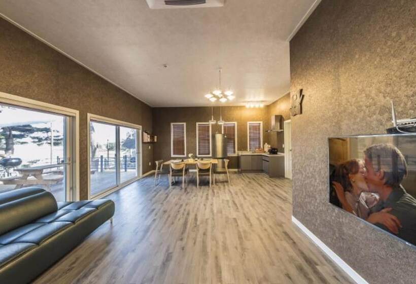 Gangneung Solbit Pension