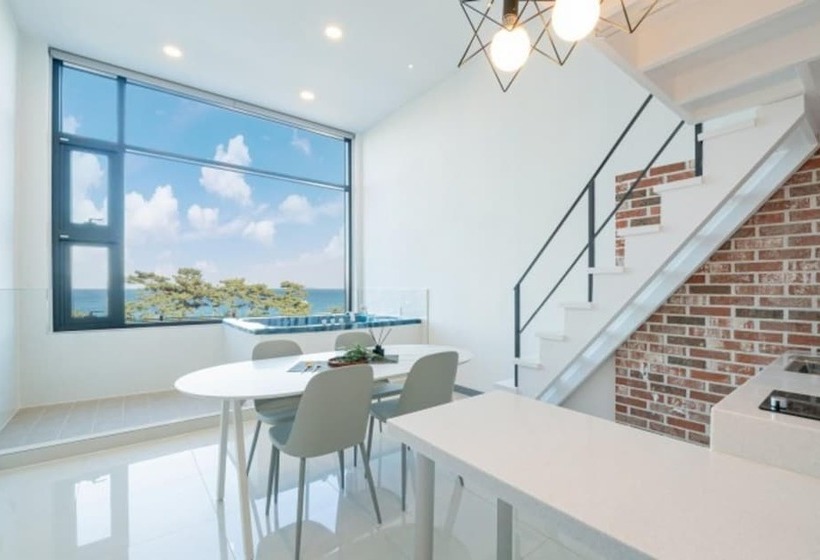 Gangneung Staybada Pension