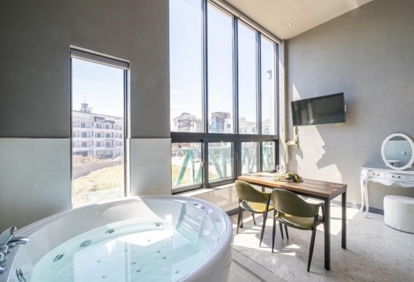 Gangneung Staybada Pension