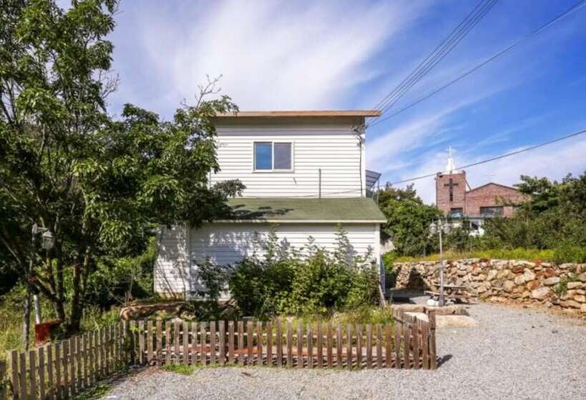 Gapyeong Haneuldari Pet Pension