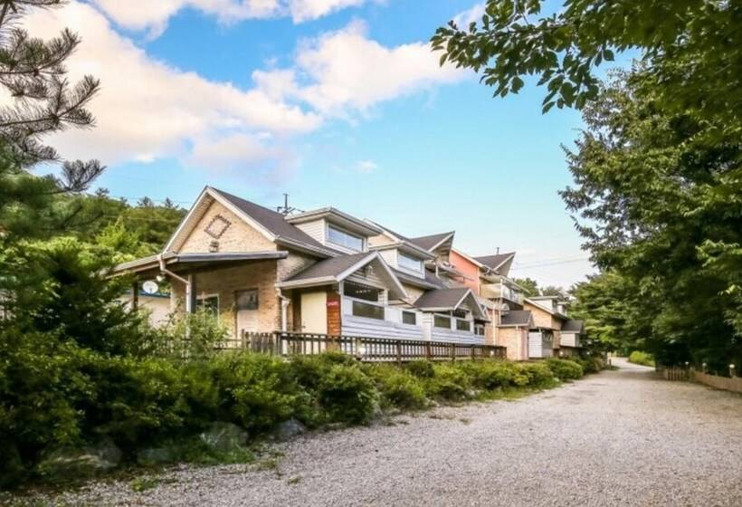 Gapyeong Haneuldari Pet Pension