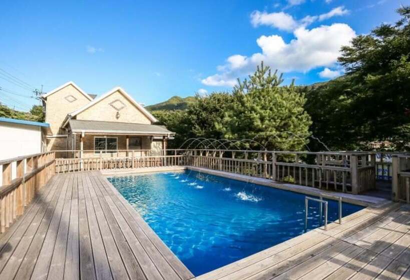 Gapyeong Haneuldari Pet Pension