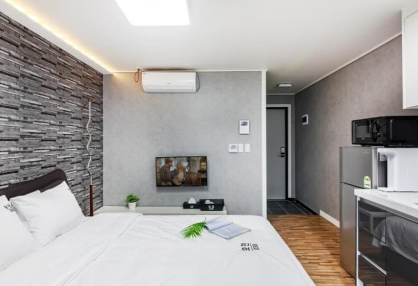 Geojedo Modern 239 Pension