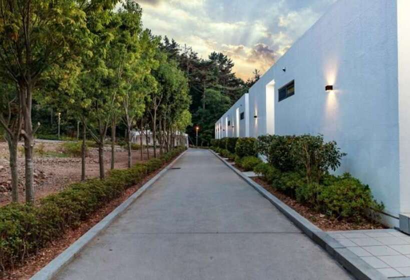 Goseong Oho Rock Pool Villa Pension