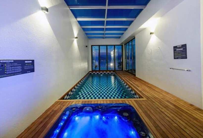 Goseong Oho Rock Pool Villa Pension