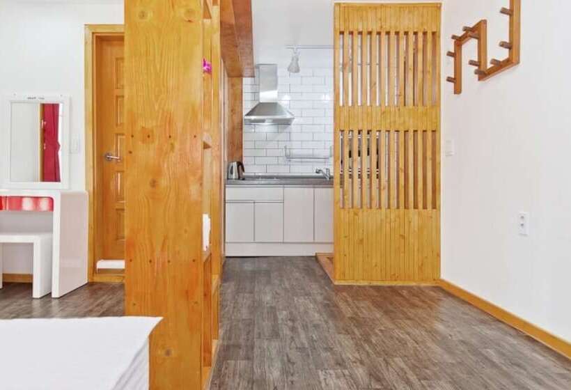 Goseong Haemaji Pension