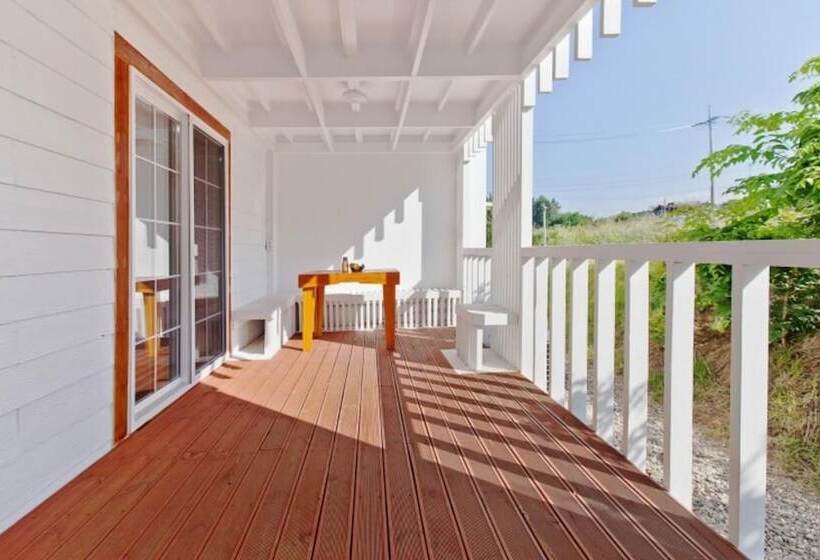 Goseong Haemaji Pension