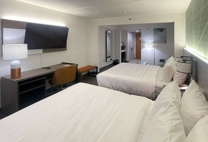 فندق Comfort Inn & Suites