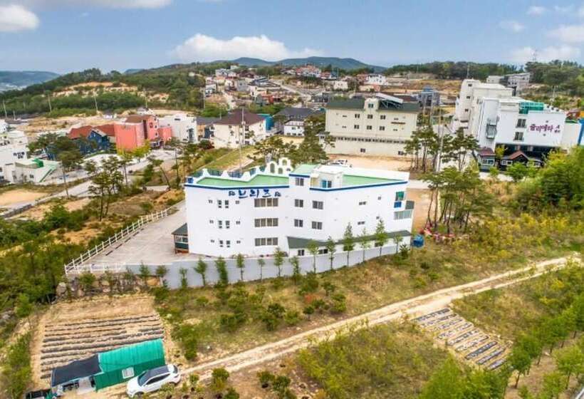 Gyeongju Nunkoip Pension