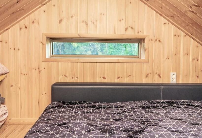 Gyeongju Byeolgwadaliyagi Pension