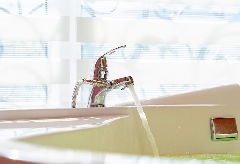 Gyeongju Jullietapoolvilla&kidspension