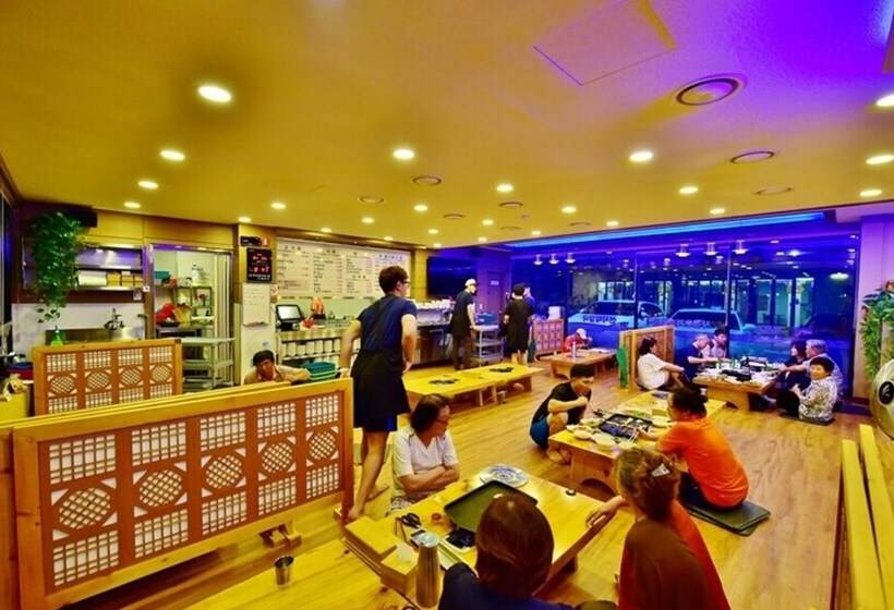 Gyeryongsan Donghaksa Toranga Pension