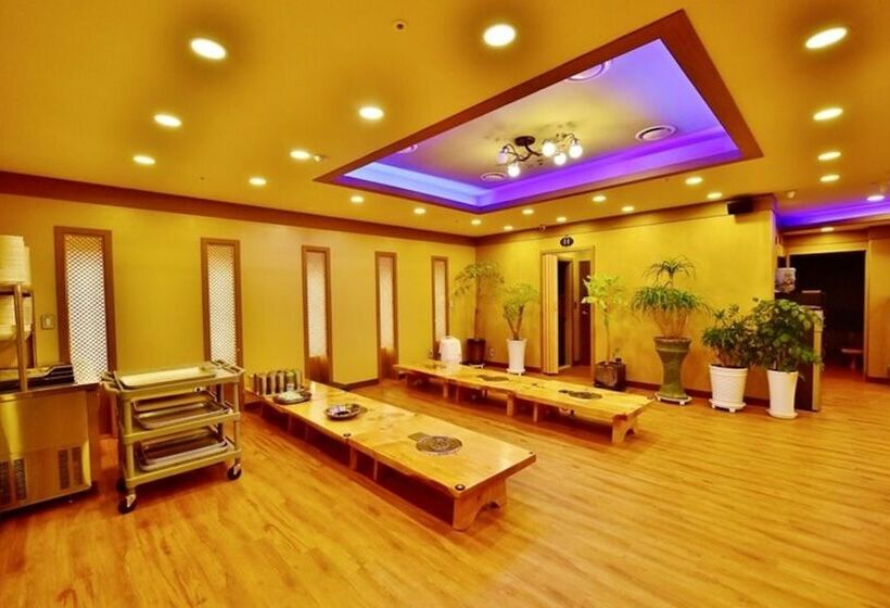 Gyeryongsan Donghaksa Toranga Pension